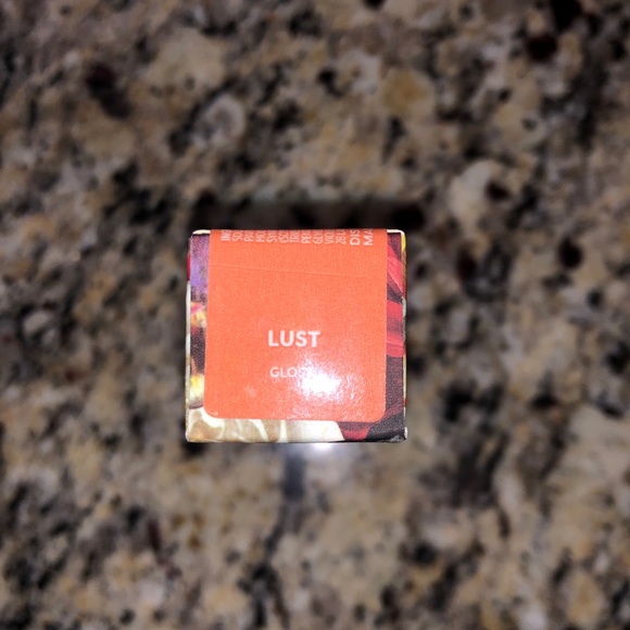 🔥 2/$30 BNIB Colourpop LUST Lux Gloss 🥀 DARK BLOOMS COLLECTION 🥀 Lip Gloss - Picture 5 of 6